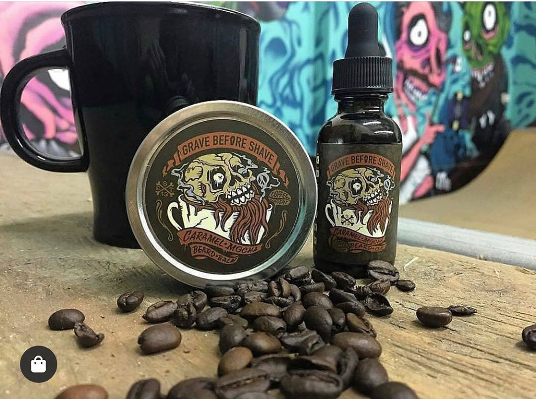 wayne bailey - ☕️Caramel Mocha Beard Pack
- A delicious Caramel Coffee scent with Mocha after-notes. This scent is also available as a Beard Butter! 
•
WWW.GRAVEBEFORESHAVE.COM
•
#GraveBeforeShave #GB...