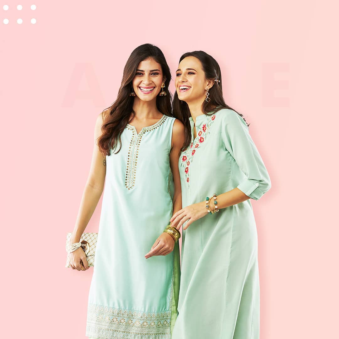 fbb - #SuperSale, a month long sale with unbelievable offers only on fbbonline.in. Visit the website and shop now!
<Link in bio>
#Sale #eoss #SuperSale #shopnow