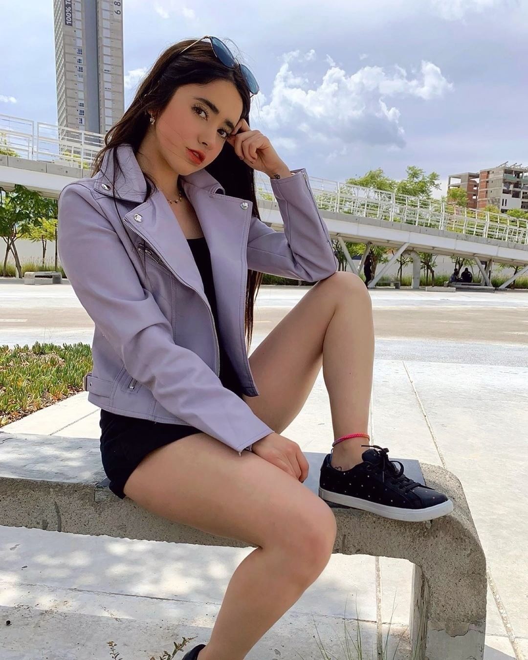 RU.SHEIN.COM - Модная куртка на сайте ru.shein.com  2460руб. @silvana.espmi⁠
Артикул: swjacket02200520890⁠
⁠
Ссылка: http://shein.top/t1wnfte⁠
⁠
#SHEIN #SHEINgals #SHEINRU #SHEINstyle #jacket