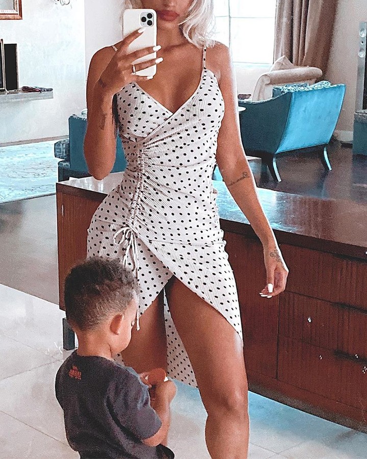CHIQUEDOLL🎀 - So sexy⁠
⁠
⁠
#beautiful #fashion #instafashion #fashionista #fashionblogger #dressoftheday #fashionlovers #fashionaddict#style #whattowear #instagood #streetstyle #stylish #instastyle #f...