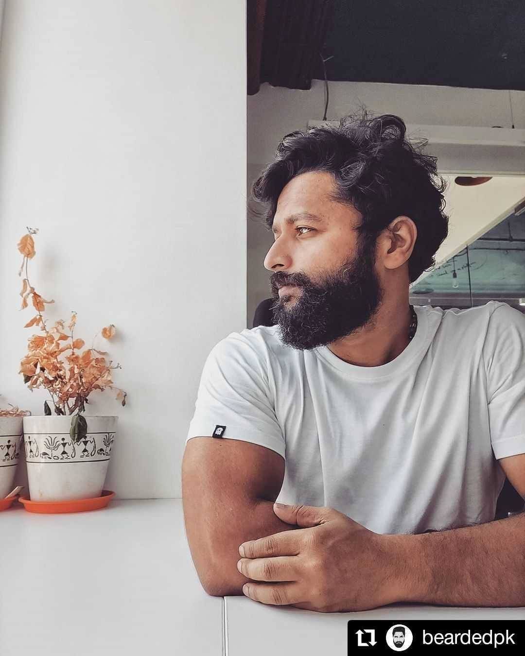 The Souled Store - Everything's better with a plain white tee. Right, @beardedpk?
.
.
.
.
.
#TheSouledStore #CelebrateFandom #ExpressYourself #SupportSmall #MadeInIndia #Solids #Colors #Black #White #...