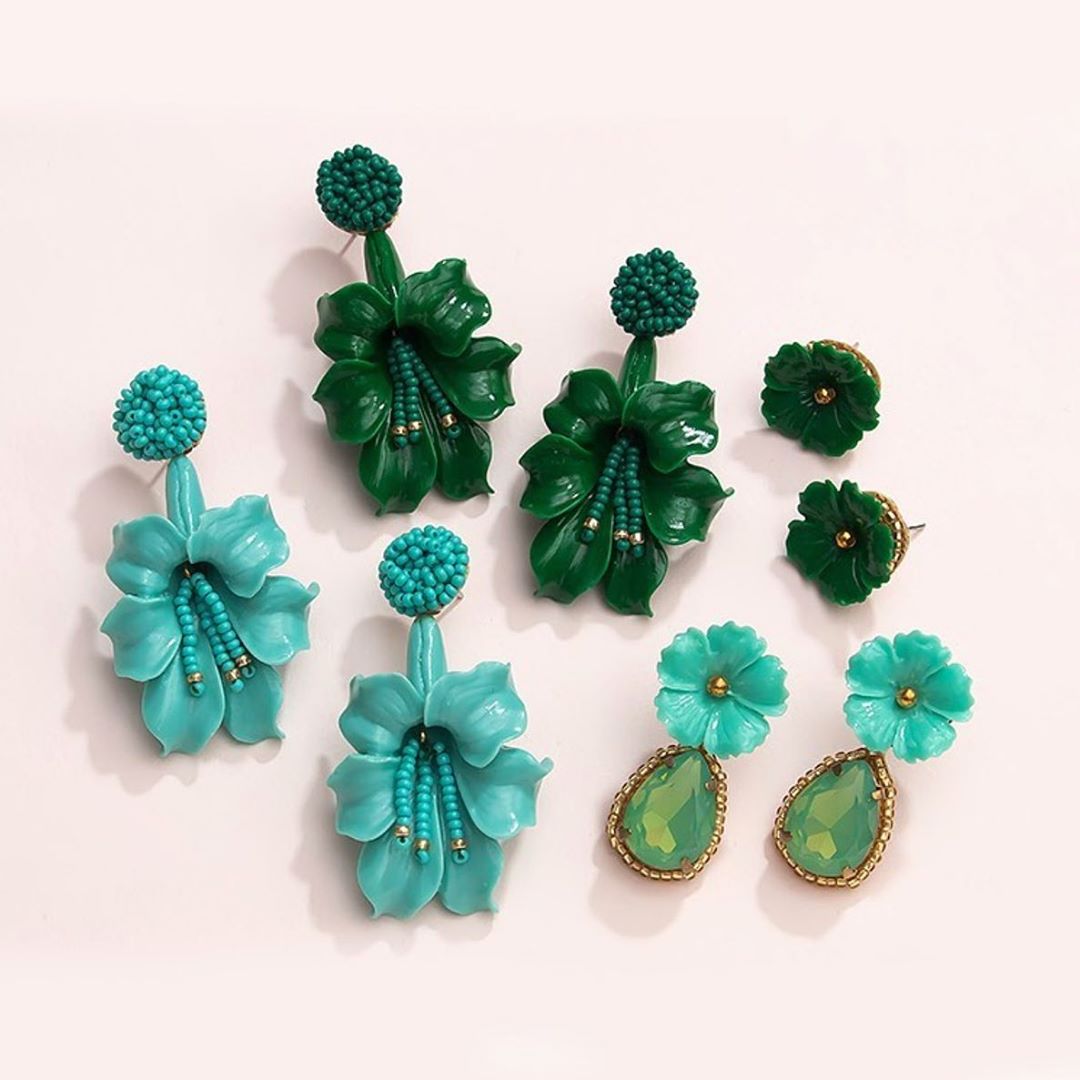Pipa • Bella - BL🌺🌺MING in Sale! Floral bestsellers currently at 60% off!
Shop link in bio or WhatsApp on 9004672600.

#PipaBella #FloralEarrings #Sale