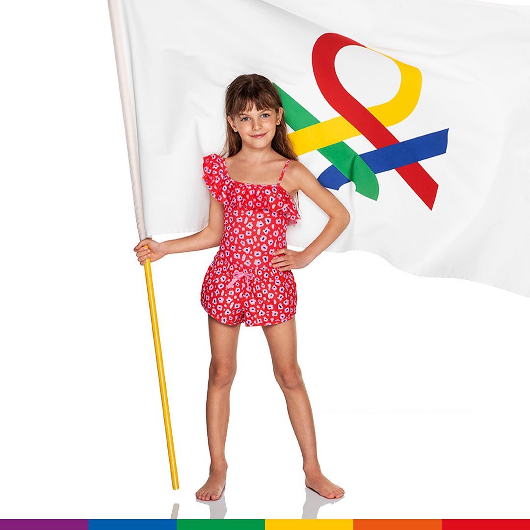 United Colors of Benetton - She’s going to conquer the seaside. Are you with her?
#Benetton #SS20 #kids