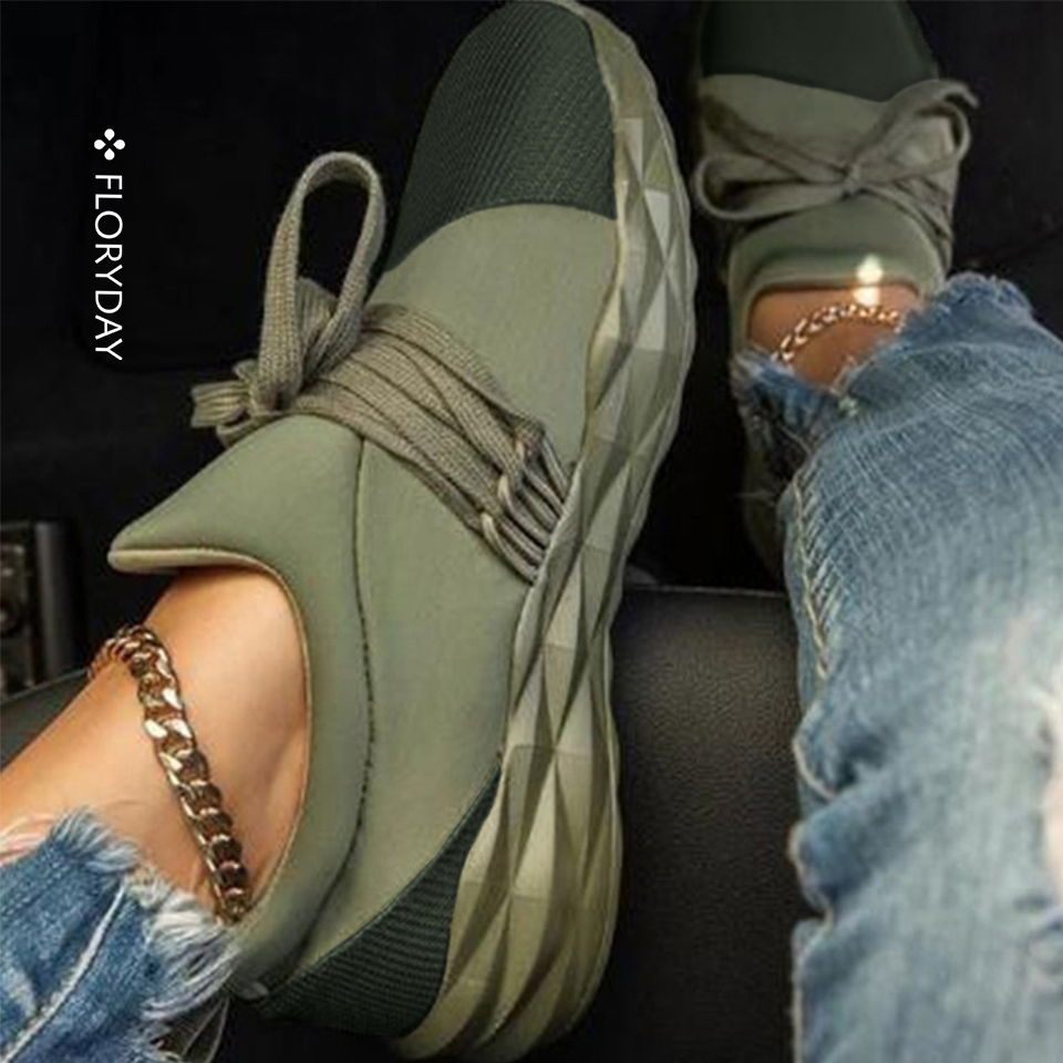 FloryDay - Always find comfort in our shoes🔥⁣
⁣
Shop item: #104146877⁣
⁣
#shoes #autumnlook #outfitoftheday #streetwear #fashionblogger