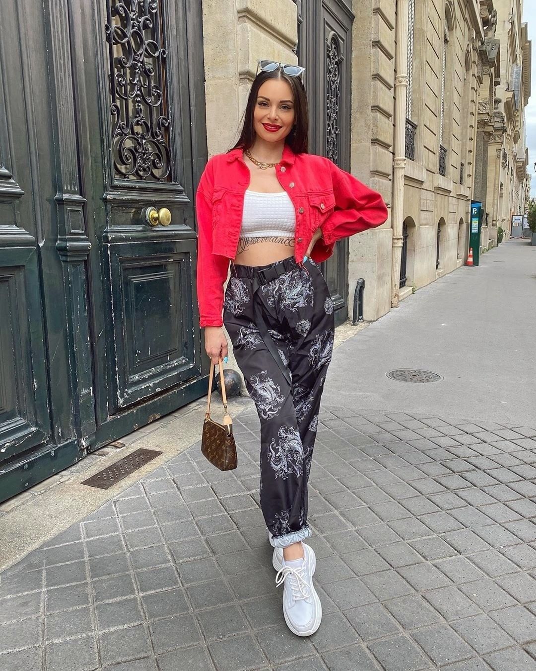 RU.SHEIN.COM - Модные брюки на сайте ru.shein.com  984руб. @kugelolivia⁠
Артикул: swpants07200429787⁠
⁠
Ссылка: http://shein.top/d4s8cm2⁠
⁠
#SHEIN #SHEINgals #SHEINRU #SHEINstyle #bottoms