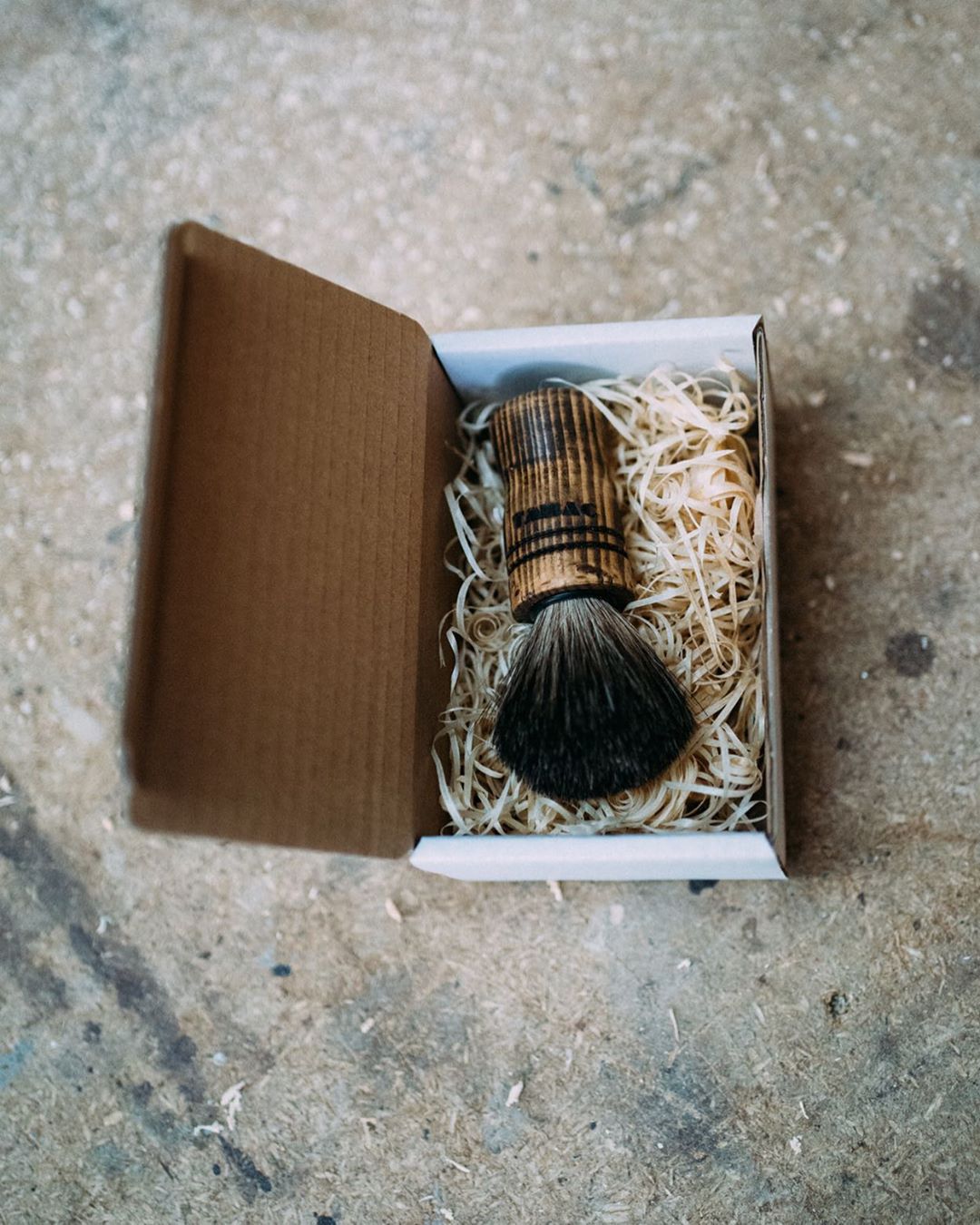 TABAC Fragrances - What a beauty - einer von den drei handgefertigten Pinseln, die ihr bald gewinnen könnt 💯
————————
.
.
.
.
.
#tabac #tabacoriginal #alteledereikoeln #wood #craftsman #craftsmanship...